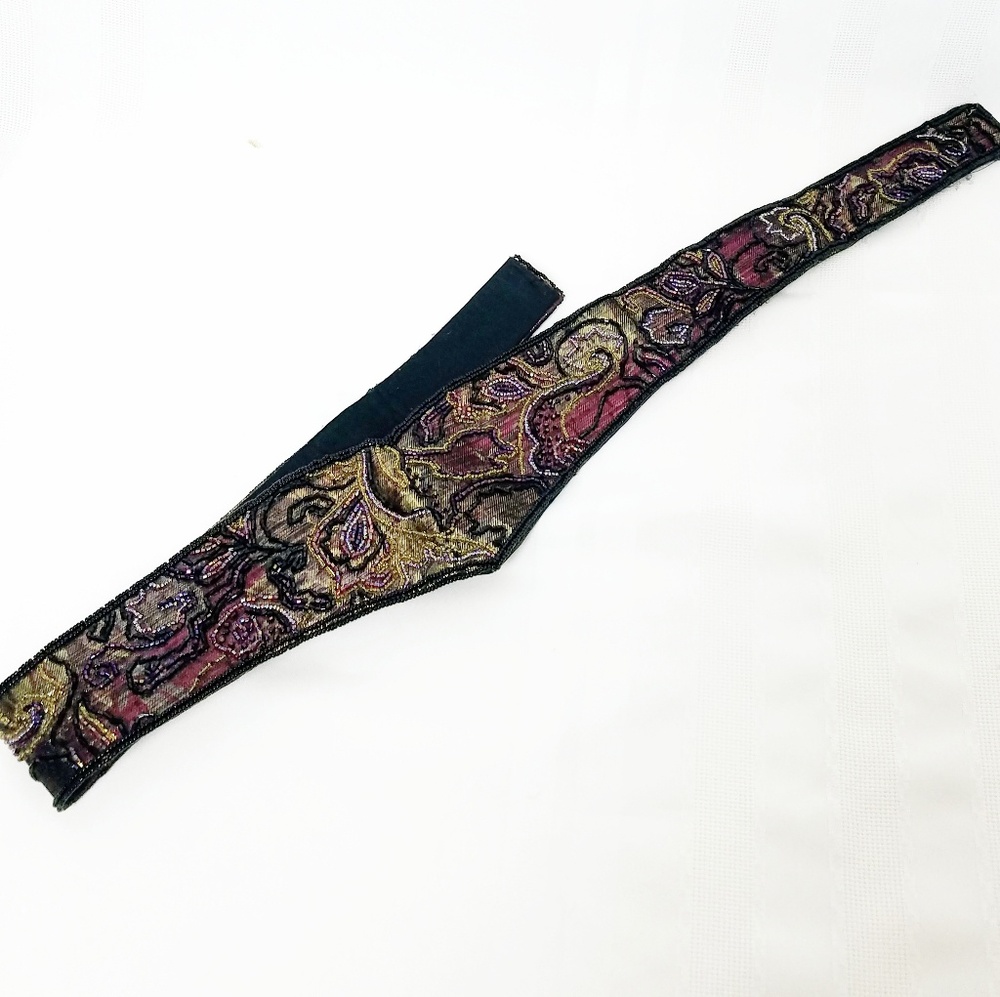 Nwot  Chinese belt secuen decoration  hand made .
